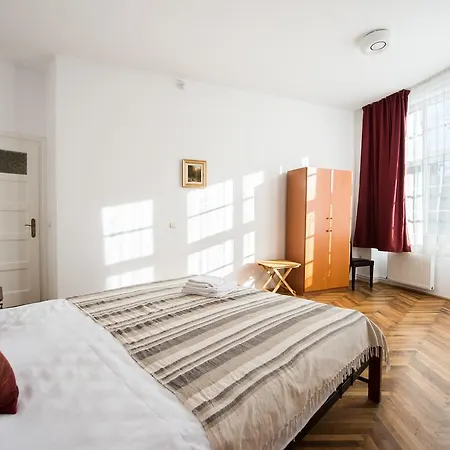 Apartment Old City Mary