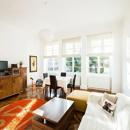 Apartment Old City Mary