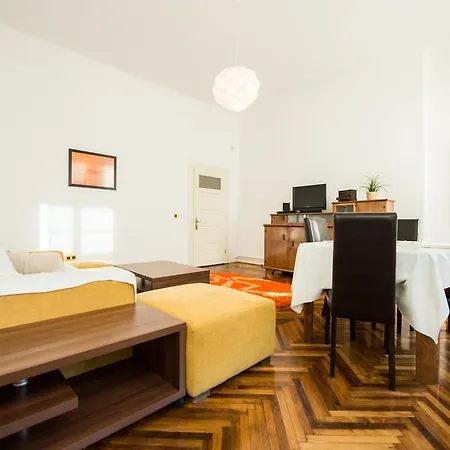 Apartment Old City Mary *